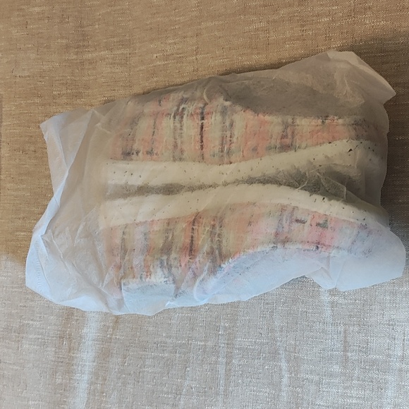 WOMEN: PINK CONFETTI SLIP-ON SHOES - Picture 9 of 15